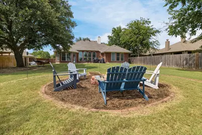 301 Carriage Lane, Saginaw, TX 76179 - Photo 36