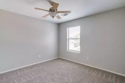 2875 Grandview Drive, Grand Prairie, TX 75052 - Photo 14