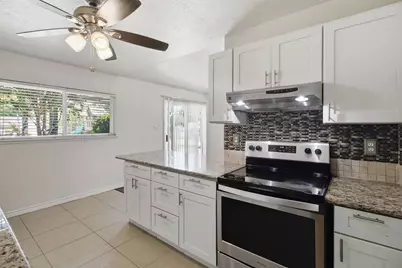 3709 Yaupon Drive, Grand Prairie, TX 75052 - Photo 10