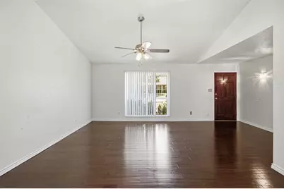 3709 Yaupon Drive, Grand Prairie, TX 75052 - Photo 4