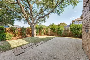 4043 Morman Ln, Addison, TX 75001 - Photo 24