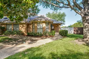 4043 Morman Ln, Addison, TX 75001 - Photo 2