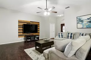 7108 Summerset Dr, Benbrook, TX 76126 - Photo 8