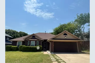 7108 Summerset Drive, Benbrook, TX 76126 - Photo 2
