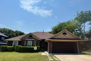 7108 Summerset Dr, Benbrook, TX 76126 - Photo 2