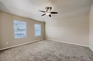 10212 Almondtree Dr, Fort Worth, TX 76140 - Photo 4