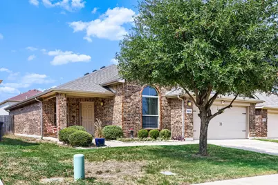 10212 Almondtree Drive, Fort Worth, TX 76140 - Photo 2