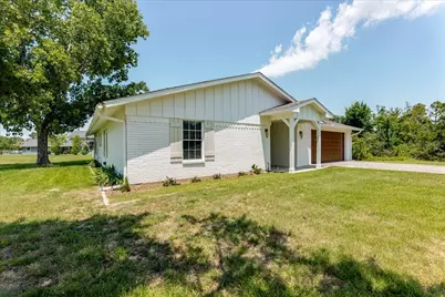 104 Pontiac Drive, Lake Kiowa, TX 76240 - Photo 1
