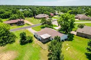 104 Pontiac Dr, Lake Kiowa, TX 76240 - Photo 36
