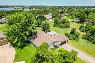104 Pontiac Dr, Lake Kiowa, TX 76240 - Photo 38