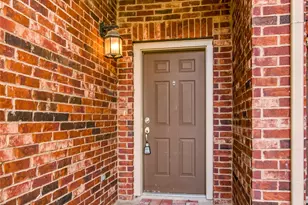 1041 Colonial Dr, Coppell, TX 75019 - Photo 4