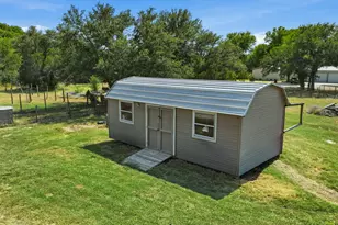 100 Shady Oaks Dr, Mineral Wells, TX 76067 - Photo 34