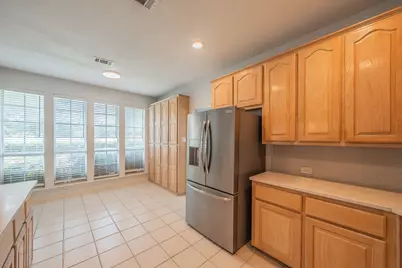 10503 Waters Drive, Irving, TX 75063 - Photo 14