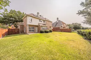 10503 Waters Dr, Irving, TX 75063 - Photo 34