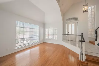 10503 Waters Drive, Irving, TX 75063 - Photo 4