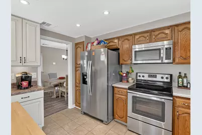 2107 Rose Cliff Lane, Carrollton, TX 75007 - Photo 10