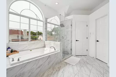 409 Baldwin Street, Grand Prairie, TX 75052 - Photo 22
