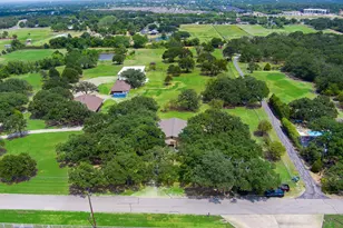 703 Robin Ln, Argyle, TX 76226 - Photo 1