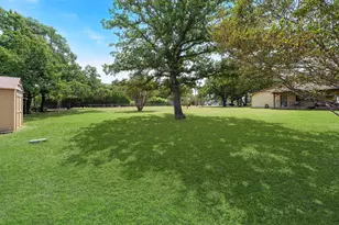 703 Robin Ln, Argyle, TX 76226 - Photo 12