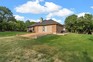 3044 Oak Ridge Rd, Crawford, TX 76638 - Photo 34