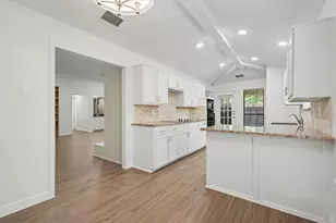 4425 Avonshire Ln, Plano, TX 75093 - Photo 12