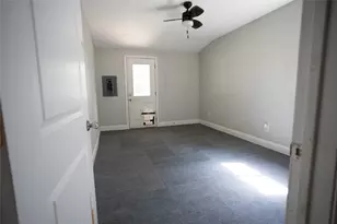 2121 San Jose, Fort Worth, TX 76112 - Photo 2