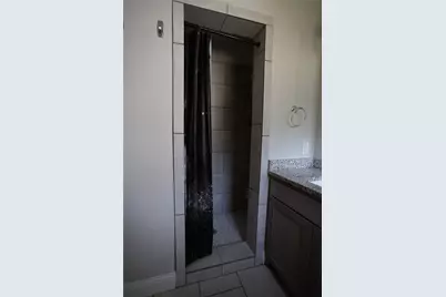 2121 San Jose, Fort Worth, TX 76112 - Photo 20