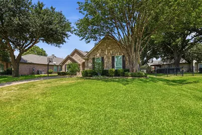 900 Muirfield Drive, Mansfield, TX 76063 - Photo 2