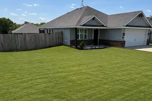 136 Johnson Ln, Hillsboro, TX 76645 - Photo 2