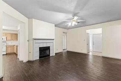 412 Dakota Drive, Joshua, TX 76058 - Photo 2