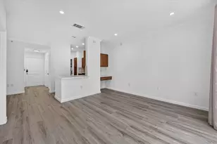 330 E Las Colinas Blvd E, Irving, TX 75039 - Photo 10
