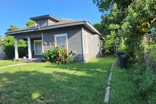 1320 Elmwood Ave, Fort Worth, TX 76104 - Photo 1