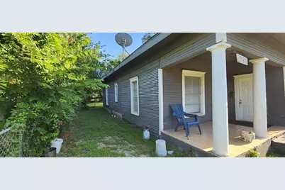 1320 Elm Wood Avenue, Fort Worth, TX 76104 - Photo 2