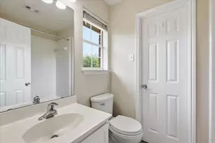 105 Dorsett Dr, Irving, TX 75063 - Photo 34