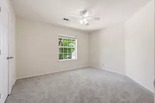105 Dorsett Dr, Irving, TX 75063 - Photo 32