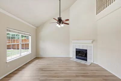 105 Dorsett Drive, Irving, TX 75063 - Photo 10