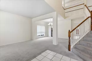 105 Dorsett Dr, Irving, TX 75063 - Photo 4