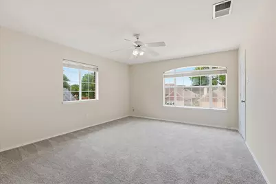 105 Dorsett Drive, Irving, TX 75063 - Photo 36