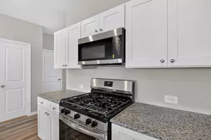 1112 Belhaven St, Granbury, TX 76048 - Photo 10