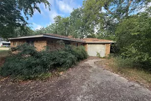 208 SW 4th St, Kerens, TX 75144 - Photo 14