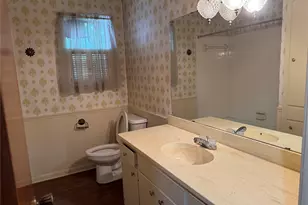 208 SW 4th St, Kerens, TX 75144 - Photo 6