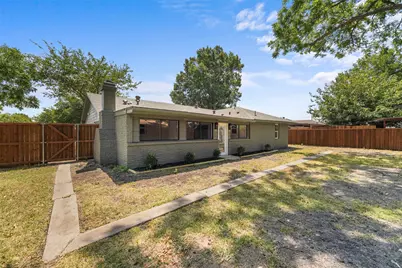 2122 Lemart Street, Grand Prairie, TX 75051 - Photo 14