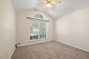 3321 Harbourtown Dr, Grand Prairie, TX 75052 - Photo 30