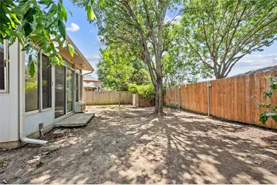3321 Harbourtown Drive, Grand Prairie, TX 75052 - Photo 38