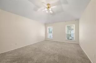 3321 Harbourtown Dr, Grand Prairie, TX 75052 - Photo 22