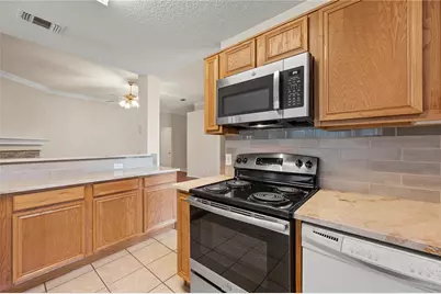 3321 Harbourtown Drive, Grand Prairie, TX 75052 - Photo 14