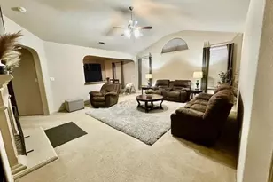 11053 Hawks Landing Rd, Fort Worth, TX 76052 - Photo 2