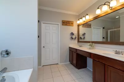 15647 Gatehouse Drive, Fort Worth, TX 76262 - Photo 26