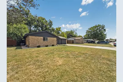 703 Whitener Road, Euless, TX 76040 - Photo 2