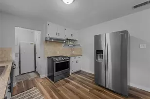 703 Whitener Rd, Euless, TX 76040 - Photo 8